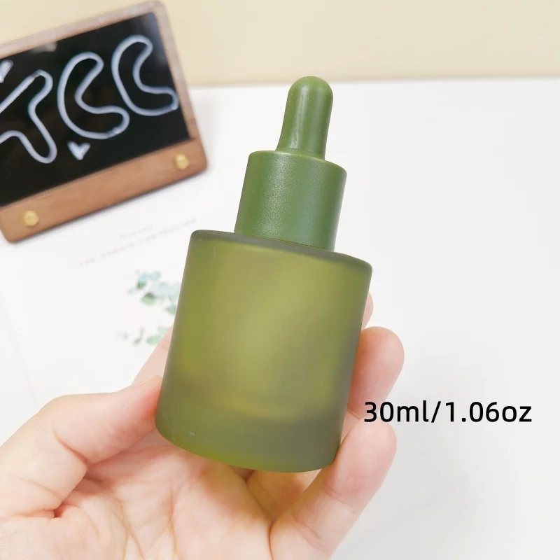 2 Stück 15/30 ml mattgrüne Tropfflaschen aus Glas, Behälter, tragbares Reiseset, hochwertig für ätherische Öle, Düfte, Seren – Detail 6