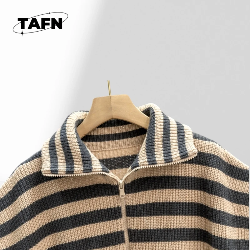 Wysoki kołnierz Prosta moda na wszystkie mecze Piękny modny Wygodny 25 Kaszmirowy krótki pasek Niszowy temperament A40208