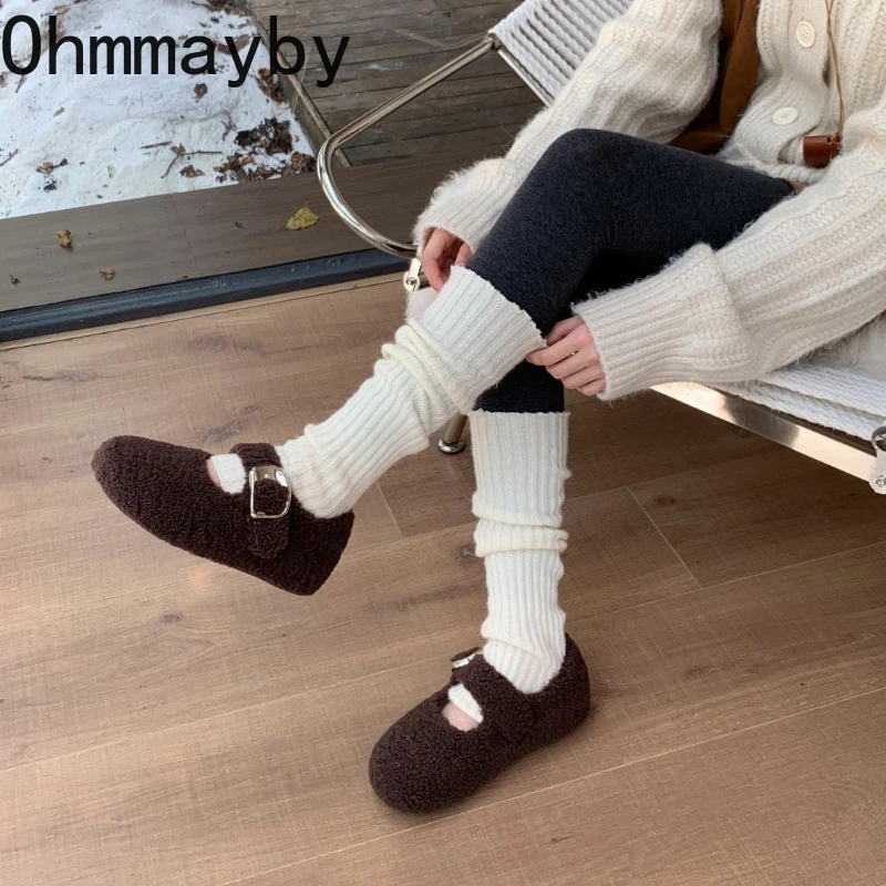 أحذية نسائية مسطحة من القطن الدافئ مريحة ونعل ناعم قصير من القطيفة أحذية ماري جين أحذية الجدة الخارجية لخريف وشتاء 2026