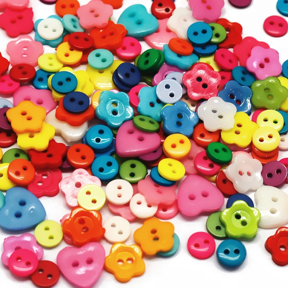 25 g/pacco Mixe Round Flower Shape Heart Multicolor 2 fori bottone per abbigliamento in resina per cucire Scrapbooking accessori artigianali