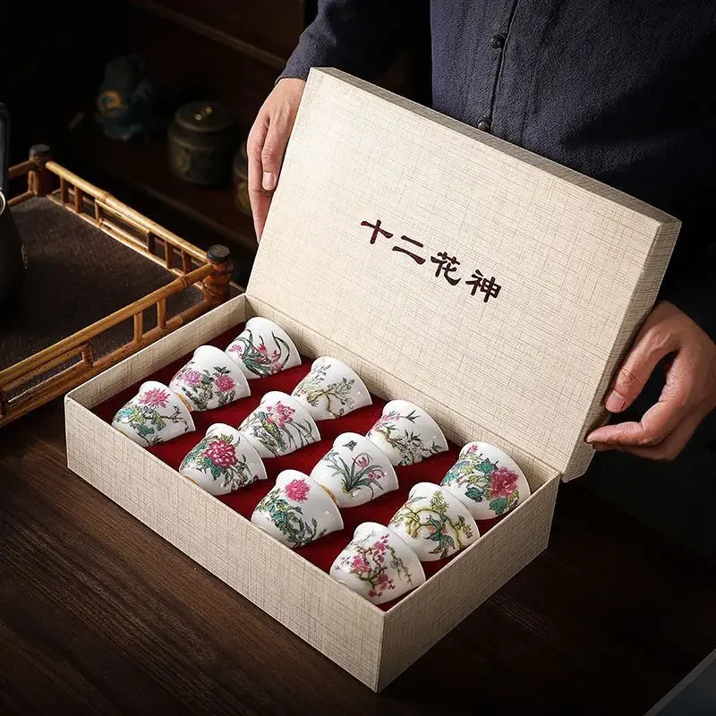 Ensemble de tasses à thé Kung Fu avec douze dieux de fleurs, céramique pastel émaillée, céramique et poterie de l'hôte, bar à thé chinois, coffret cadeau, 12 pièces