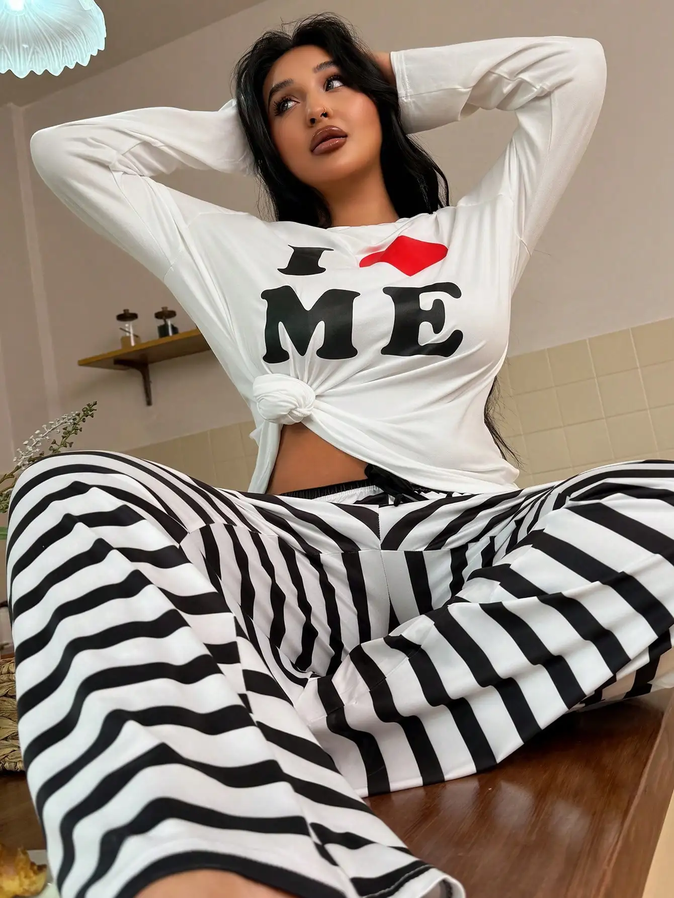 

White Long Sleeve Knotted Top & Zebra Print Lounge Pants Set for Women
