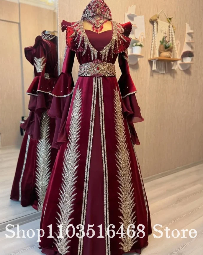 Custom Burgundy Luxury Wedding Dress Gorgeous Crystal Appliqué Beaded Embroidery Bridal Gown Church Wedding Bridal Gown
