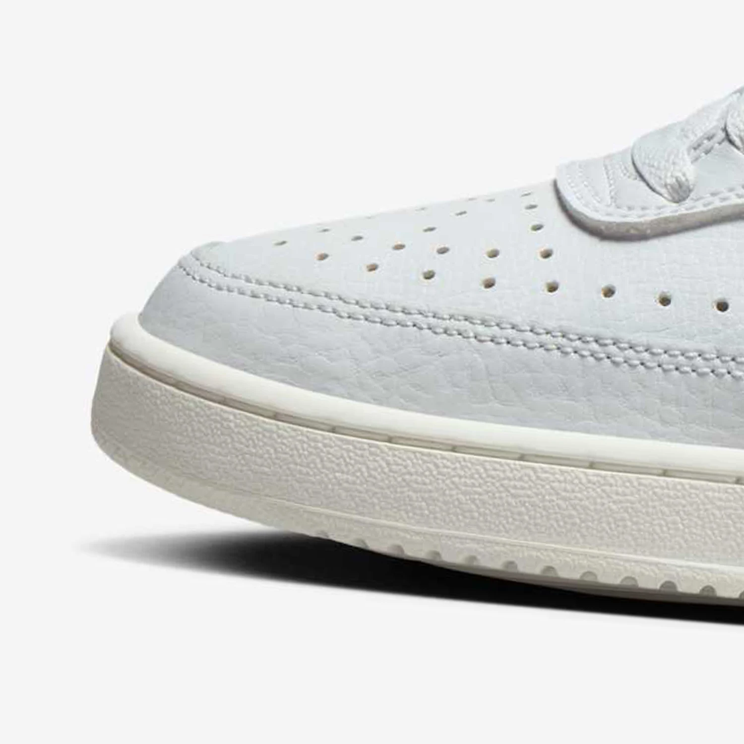 حذاء نايك نسائي جديد أصلي مقاوم للاهتراء ومسامي وخفيف الوزن رياضي وترفيهي CD5436-109