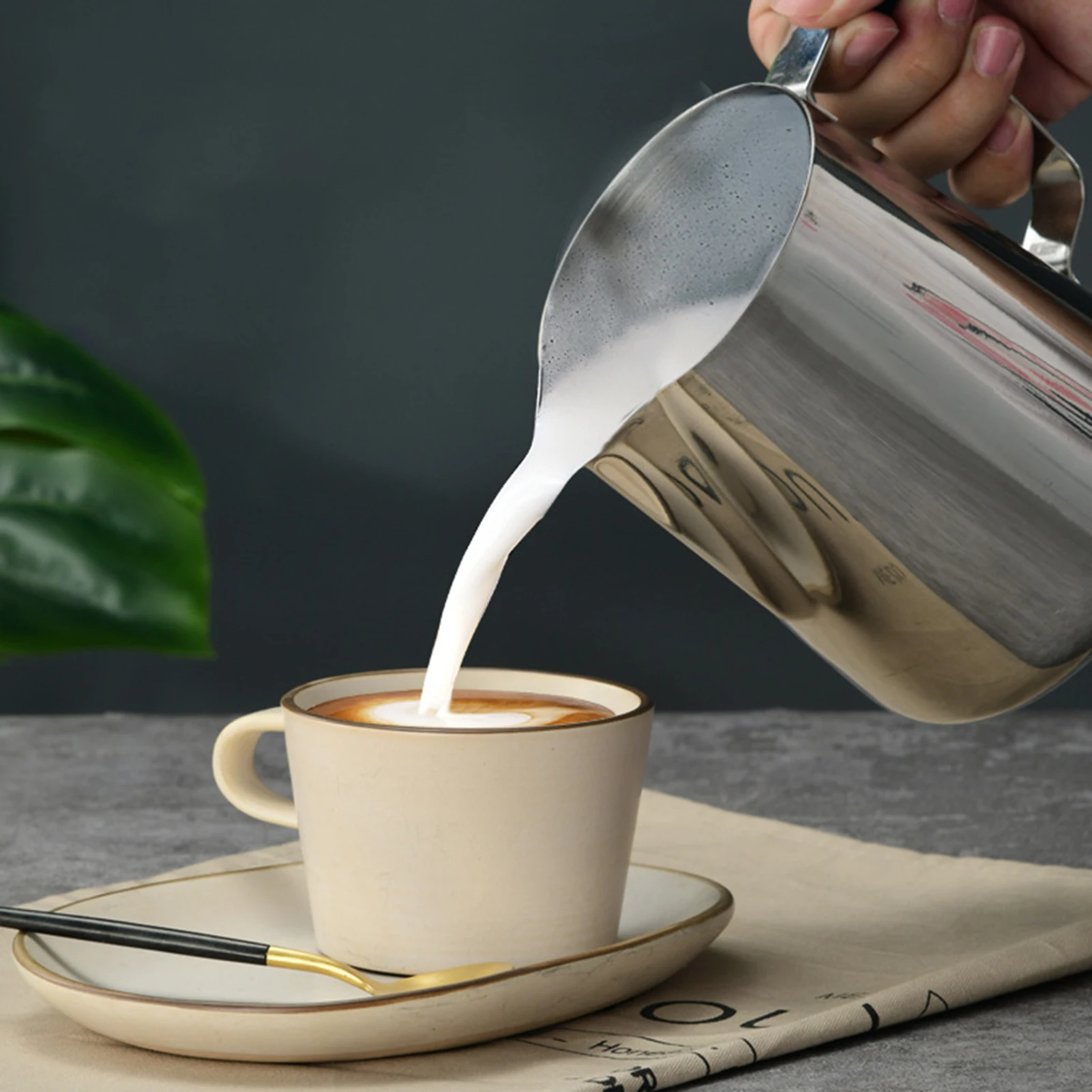 

Stainless Steel Coffee Jug Milk Frothing Cup Stainless Steel No Scale Jug Cream Maker Espresso Latte Art Tool Coffee Accessorie