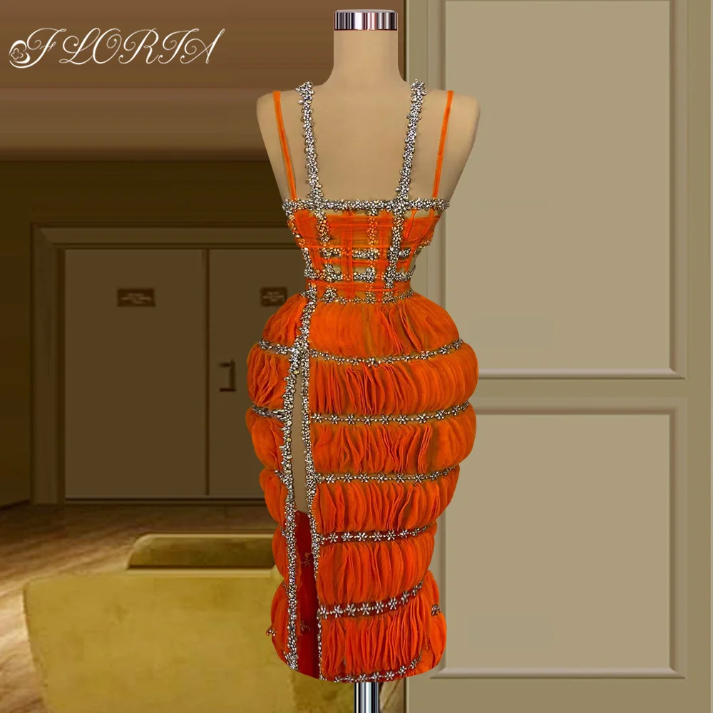 

Orange Spaghetti Straps Short Prom Dress For Black Girls Crystals Petaloid Appliques Knee Length Party Celebrity Dresses Cocktal
