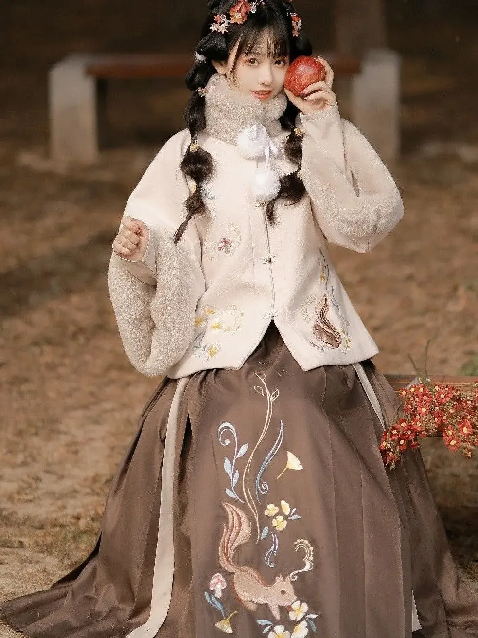 فستان صيني مربع العنق نصف كم هانفو ، نمط مينغ ، تنورة ذيل حصان ، الزي التقليدي ، الخريف والشتاء