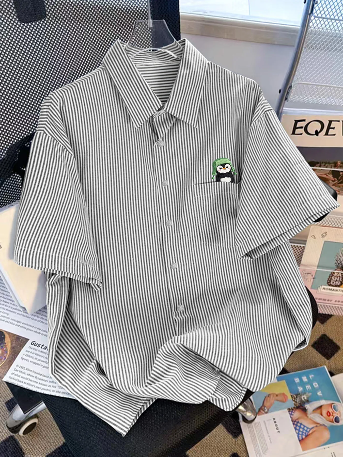 

Simple and stylish trendy men's summer new cartoon fun green hat penguin patterned short-sleeve shirt casual versatile shirt