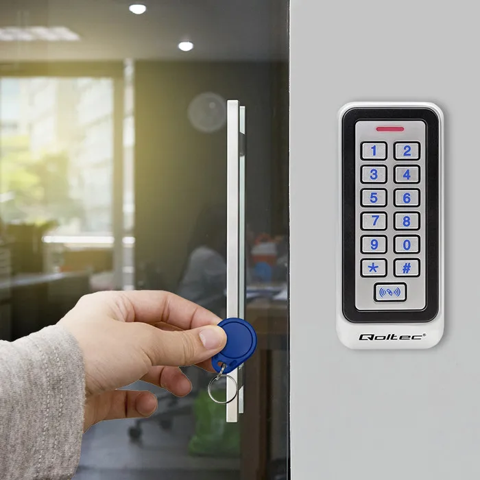 Picture 7: Qoltec TRITON combination lock with RFID reader | code | card | keychain | IP68 | EM
