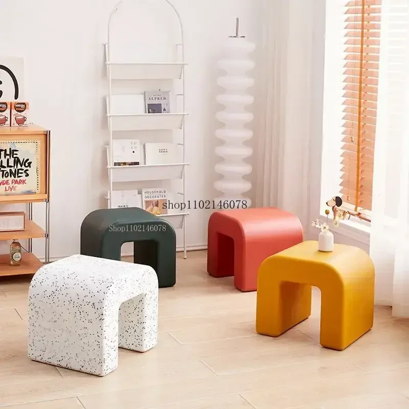

Nordic Creative Thick Plastic Low Stool, Modern Minimalist Style Shoe Changing Bench & Vanity Chair for Living Room
