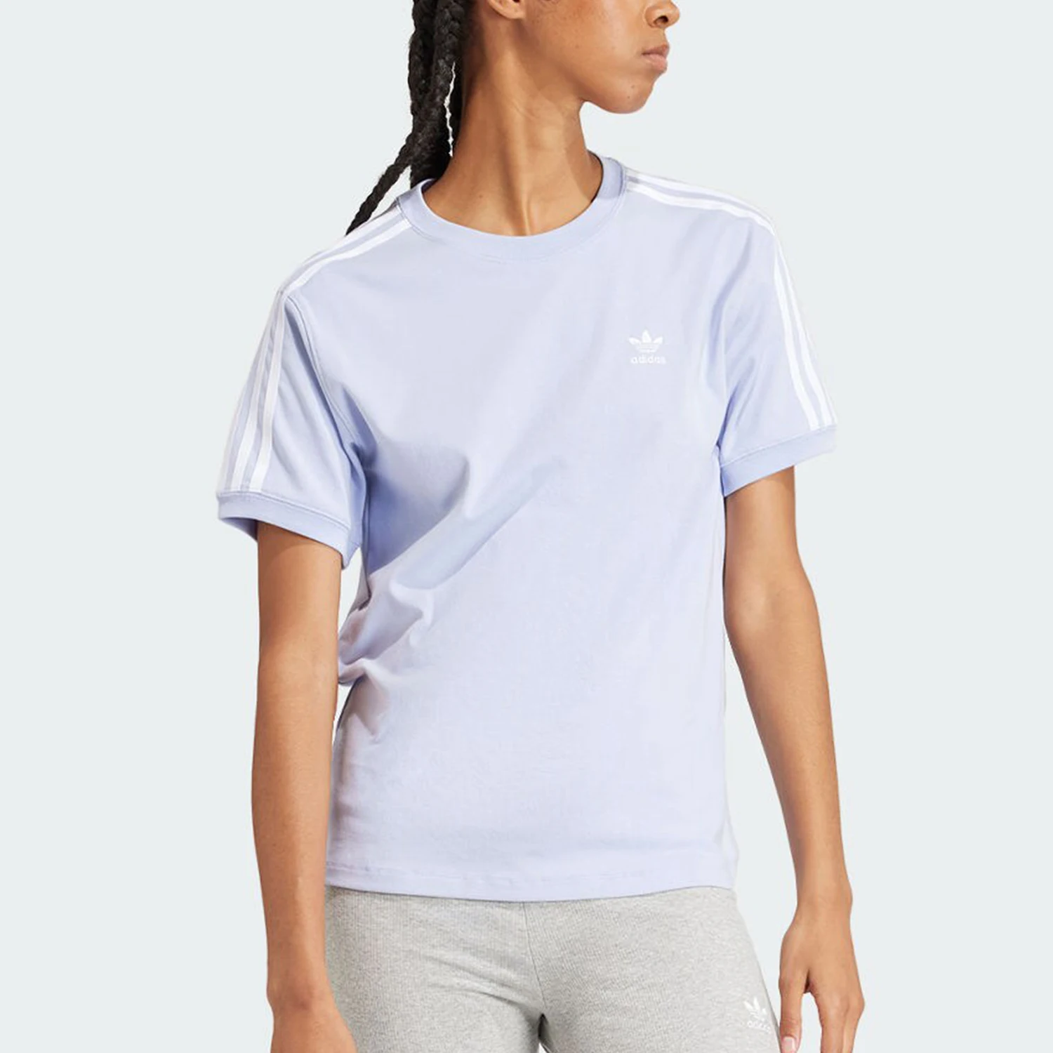 

Официальная женская спортивная футболка Adidas с тремя полосками и коротким рукавом IR8052