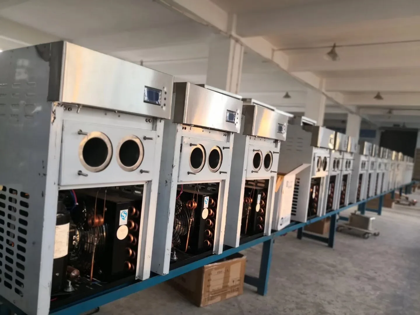 z Mini table top gelato desktop mini soft ice cream machine Iceason