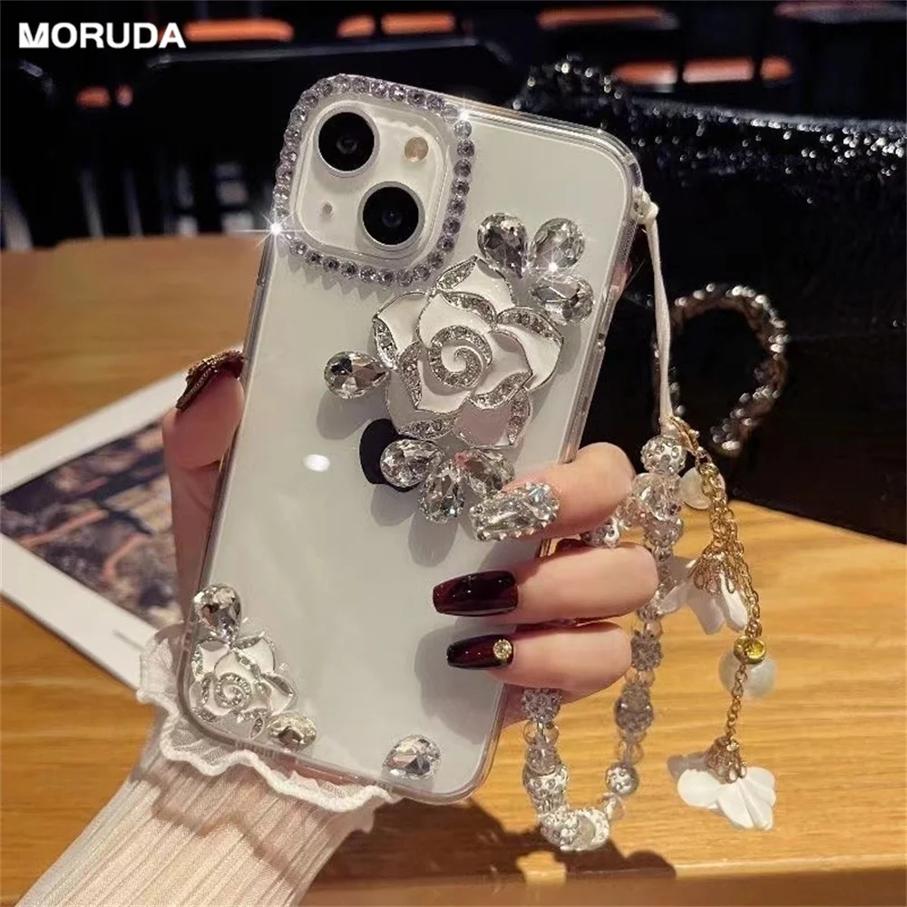 Luxury Shining Diamond 3D Flower Cover per iPhone 11 12 13 14 15 Pro Max X XS Max Xr 7 8 Plus Mini custodia rigida con bracciale in cristallo