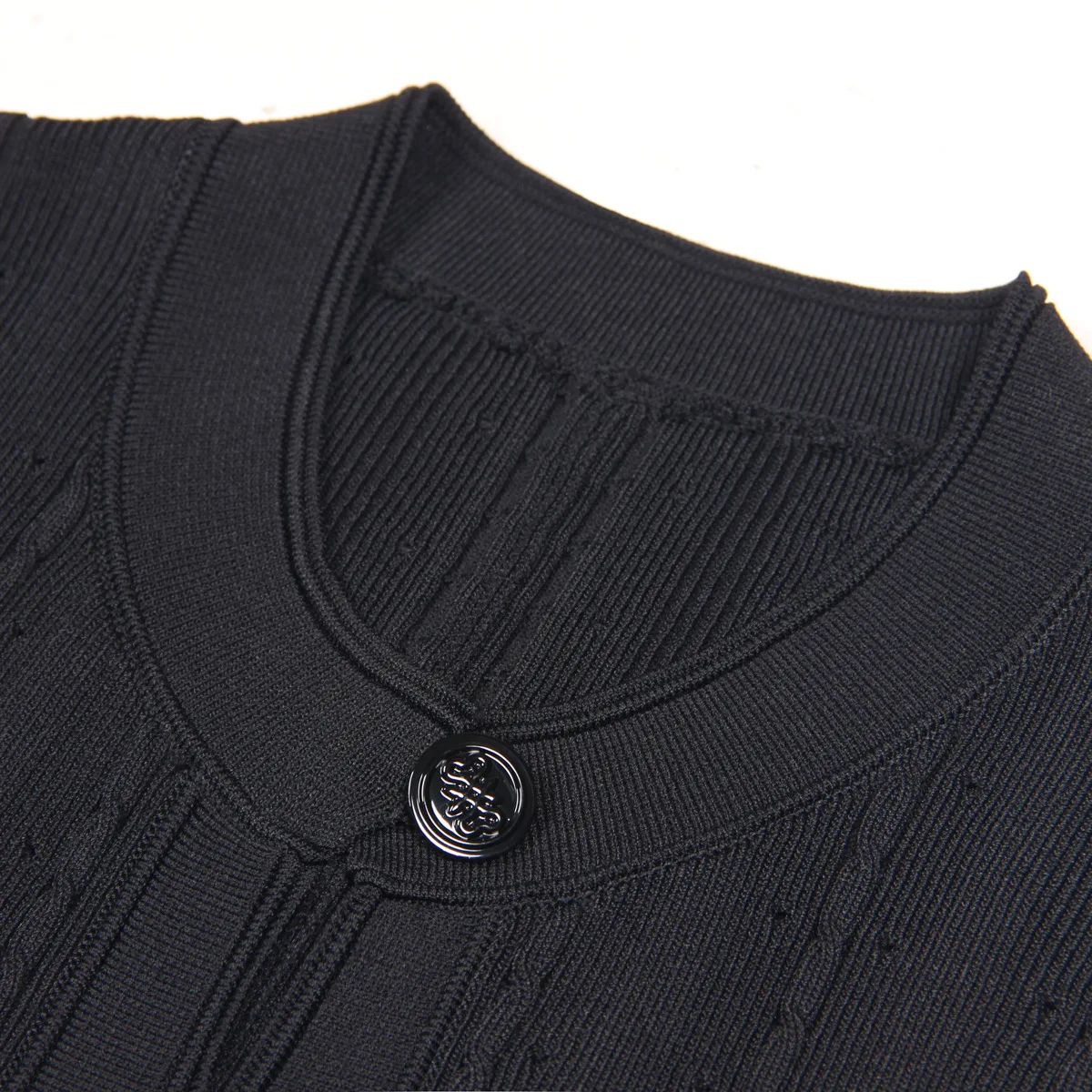 customized High quality spot fashionable knitted round neck slim fit long sleeved dress for women