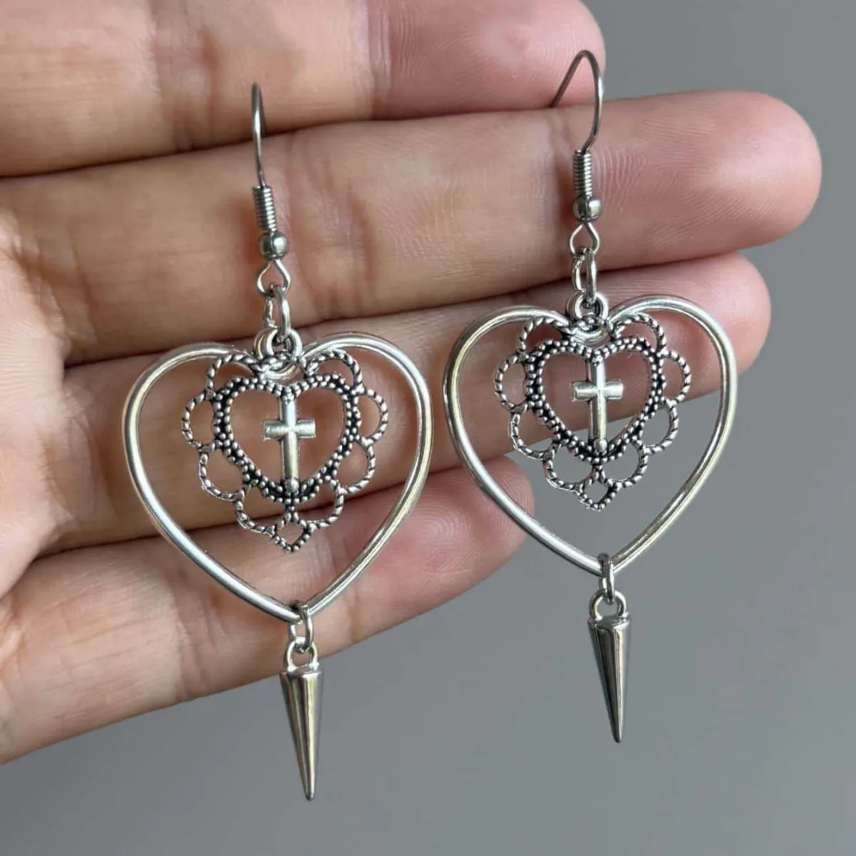 Cross Heart Rivet E…