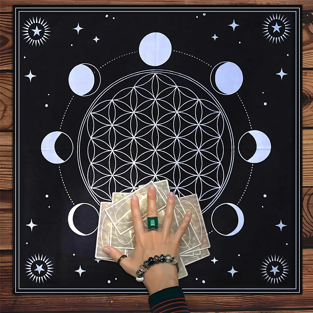 

Moon Altar Tarot Card Tablecloth Boho Witchcraft Astrology Polyester Tarot Mat Witch Altar Cloth Divination Cloth Card Pad