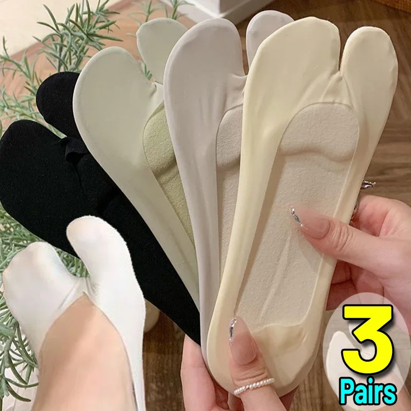 Schwammgepolsterte Zwei-Finger-Socken Unsichtbare Rutschfeste Niedrig Geschnittene Socken Einfarbig Bequem Atmungsaktiv Sommer Dünne Baumwoll-Tabi-Socken – Detail 3