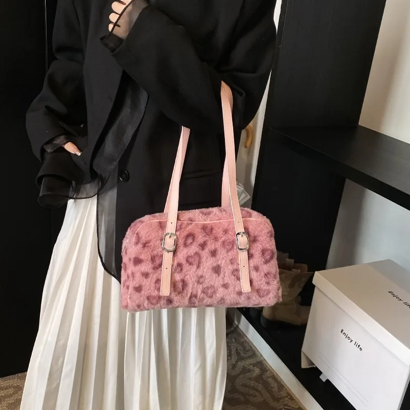 

Exclusive Design Leopard Print Underarm Bag New Women's Fur Bag Single Shoulder Light Luxury Stylish Large Capacity Women's Bag