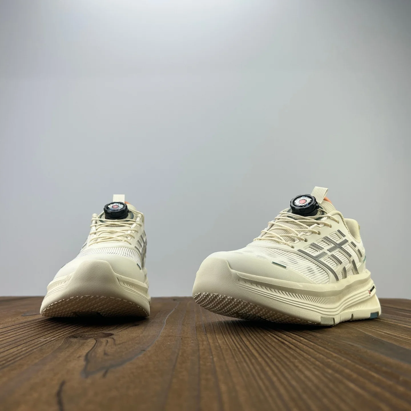 men's-outdoor-mountain-running-shoes-low-cut-breathable-mesh-upgraded-eva-insole-shock-absorption-boa-knob-closure-rubber-out
