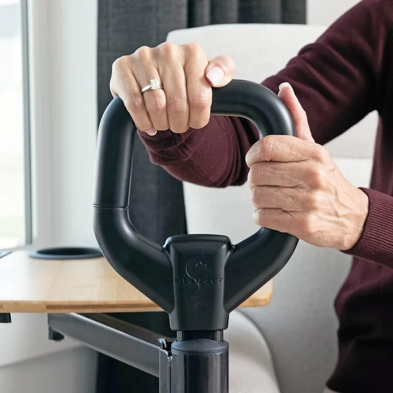 طاولة صينية، تلفزيون وكمبيوتر محمول من الخيزران قابل للتعديل مع حامل مريح ومقبض أمان للمساعدة في المعيشة المستقلة