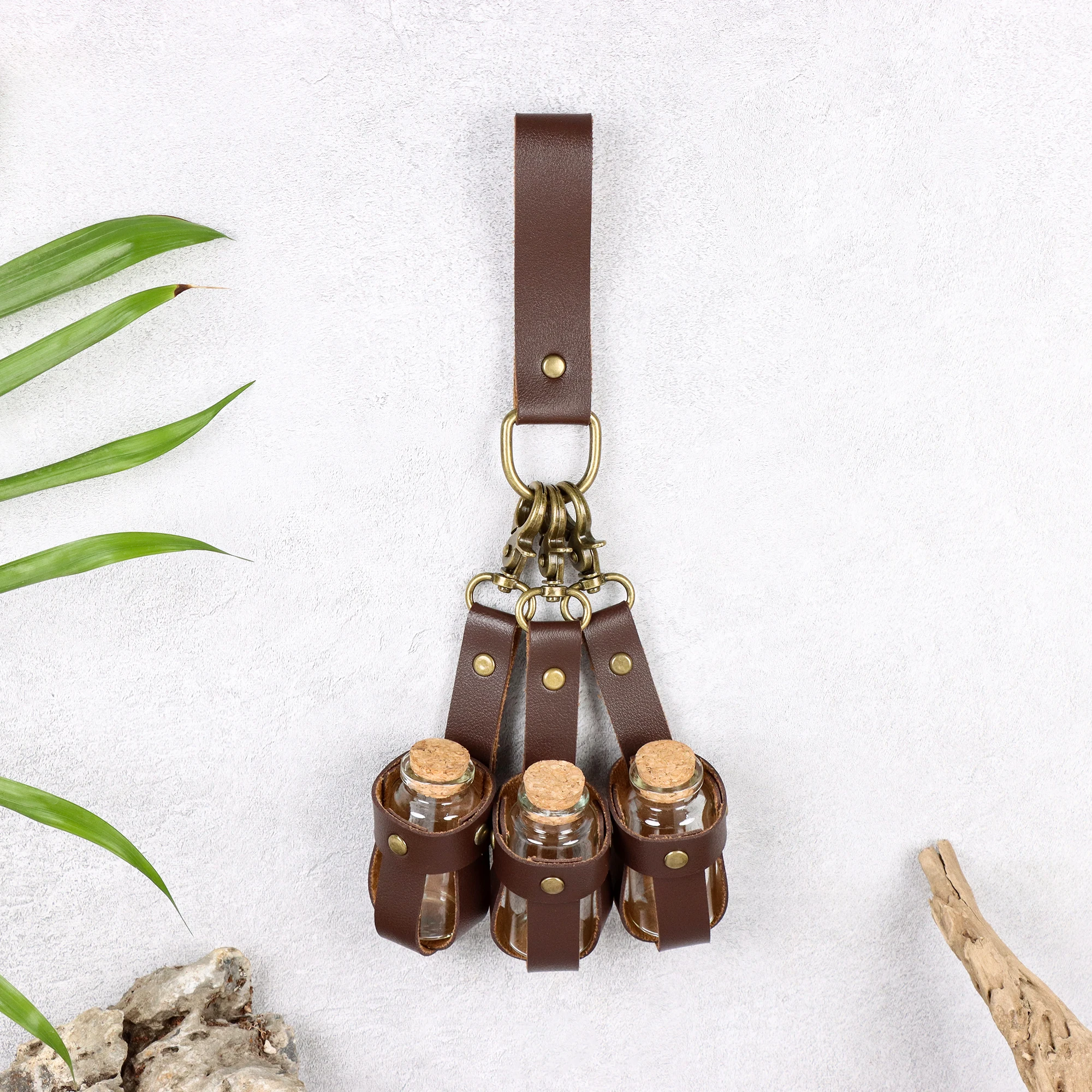 قوارير كيمياء العصور الوسطى حزام من جلد البولي يوريثان مع 3 قوارير - ملحق زجاجة جرعة صناعية لعارضات النهضة وأحزمة التنكرية