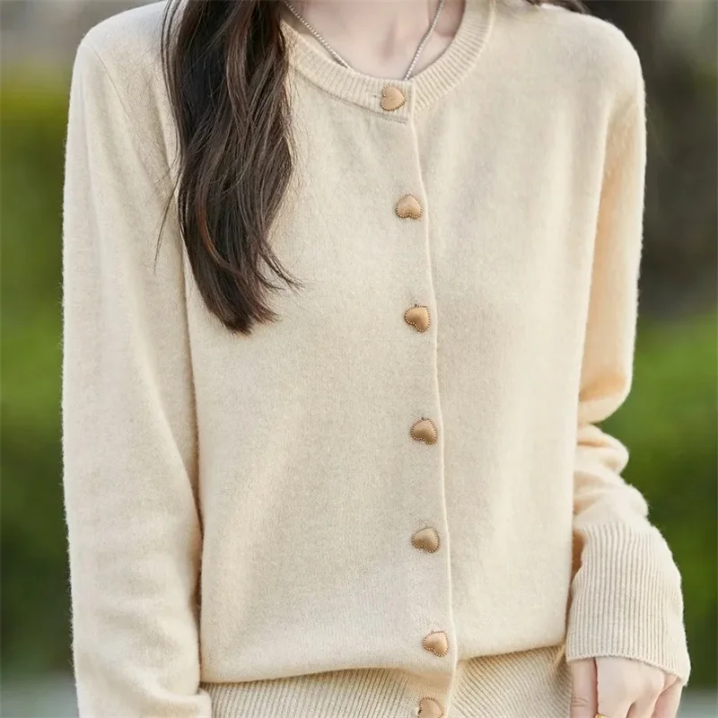 2024 Spring And Autumn New Female O-Neck Knitted Cardigan Short Coat Sweater Simple And Versatile Fashion Small Cardigan Outside