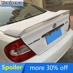 Dla Toyota Camry 2003 2004 2005 Spoiler Wysokiej jakości materiał ABS Niepomalowany kolor Tylny spoiler bagażnika Stylizacja samochodu