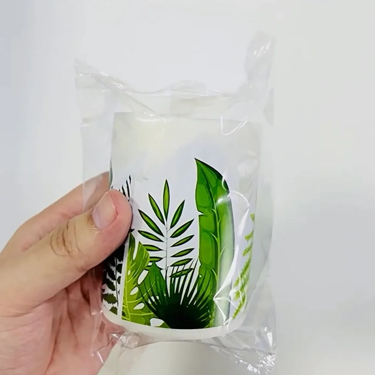 

Fresh Ins Style Flower & Leaf Border Roll PVC Decorative Wall Stickers for Classroom Blackboard Window Furniture Wall Decoration