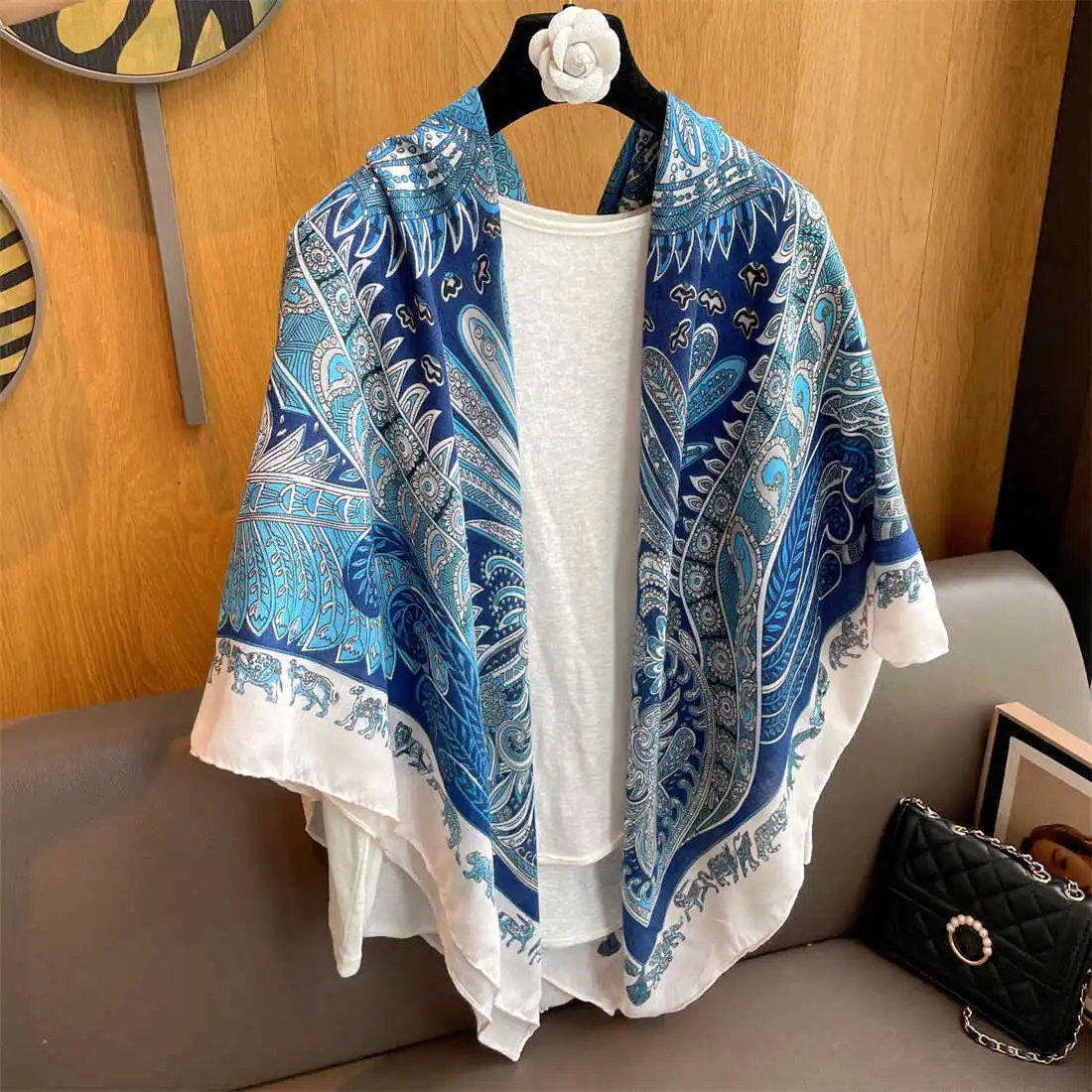 

Blue retro large square scarf new air-conditioned room shawl sunscreen silk scarf spring and autumn linen scarf