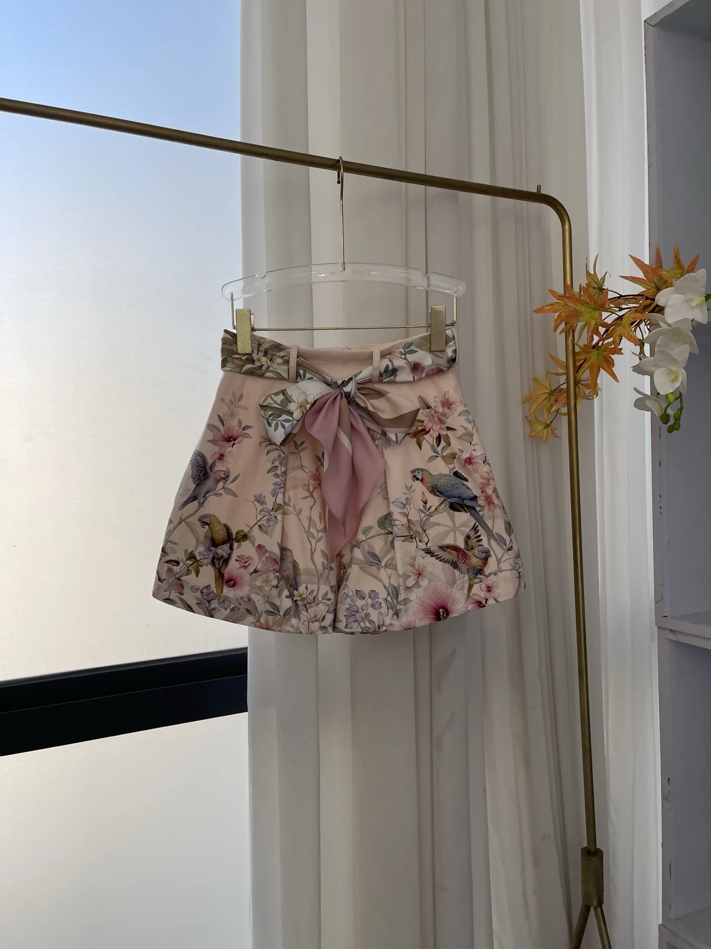 

Women 2025 New Fashion Pink Flowers and Birds Print Long Sleeve Blouse Tops and Shorts Set