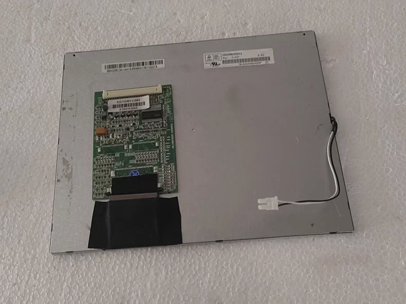 

8,4-дюймовый ЖК-экран HSD084ISN1-A01, проверен на нормальную работу перед отправкой.