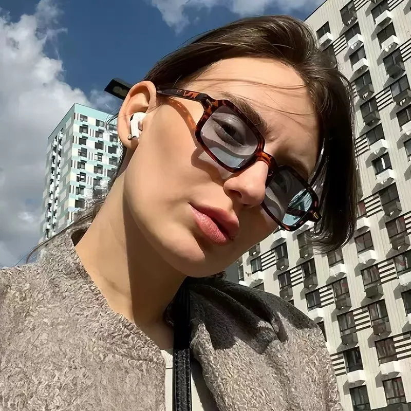 نظارات شمسية مستطيلة صغيرة جديدة للنساء نظارات شمسية كلاسيكية عصرية للرجال نظارات واقية من الأشعة فوق البنفسجية أساسية رائعة