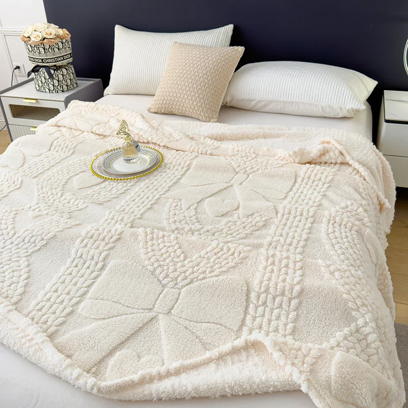 Jacquard Coral Velvet for Spring Autumn Solid Warm Thin Sofa Cover Blanket for Office Soft Skin-Friendly Quilt for Single Queen