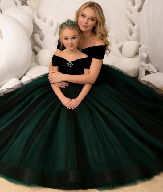 Girls Wedding Dresses Evening Gowns Parent-child Outfits Flower Girl Dresses Fashionable Princess Dresses