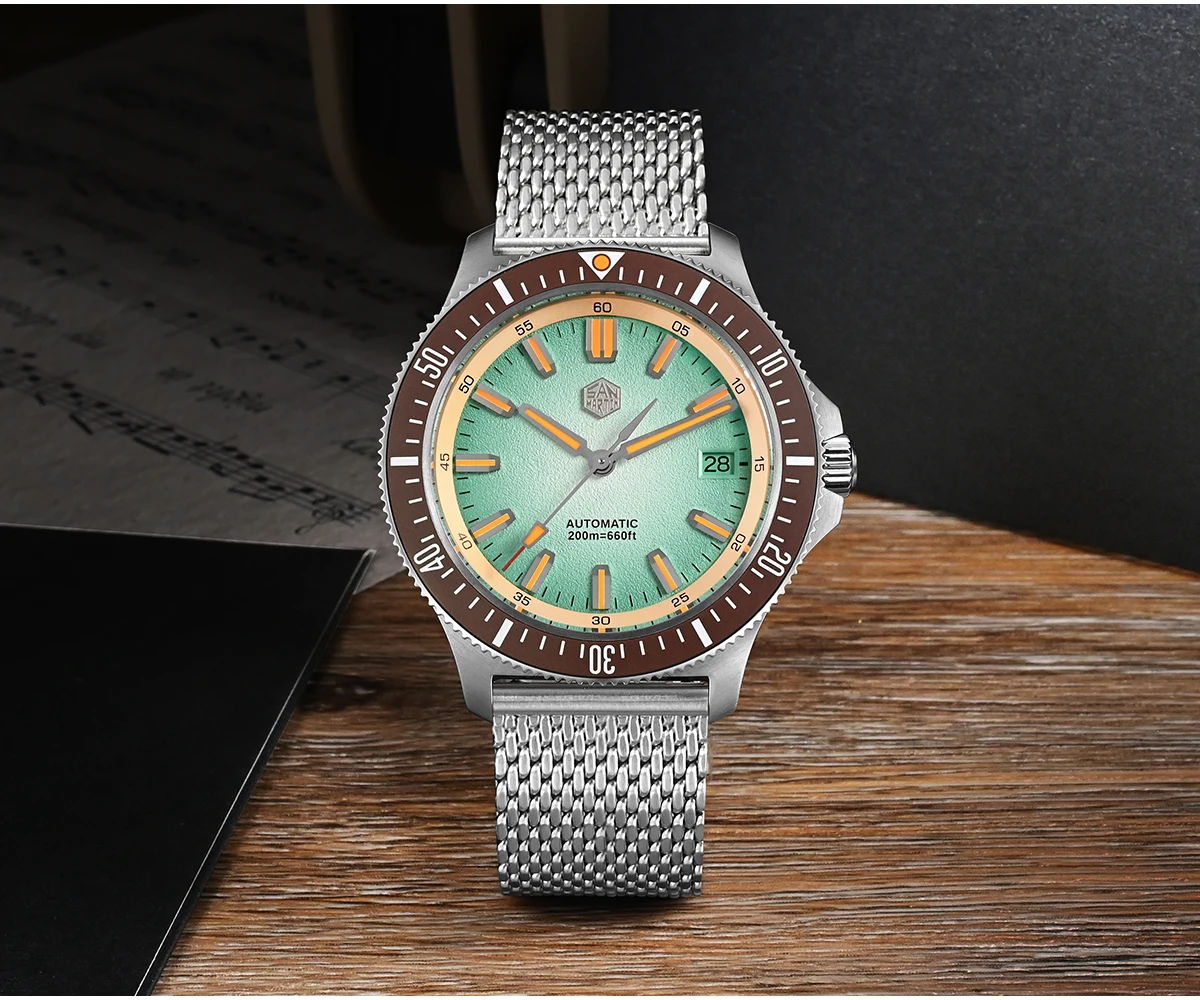 San Martin New Original Design Fashion 40mm Men Sports Watch NH35 Automatic Mechanical Waterproof 200m Gradient Dials SN0118-G