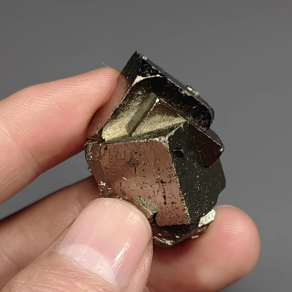 

New ! C2-6B 1PCS Natural Pyrite Stone Mineral Crystal Specimen Trinkets Home Decoration From China