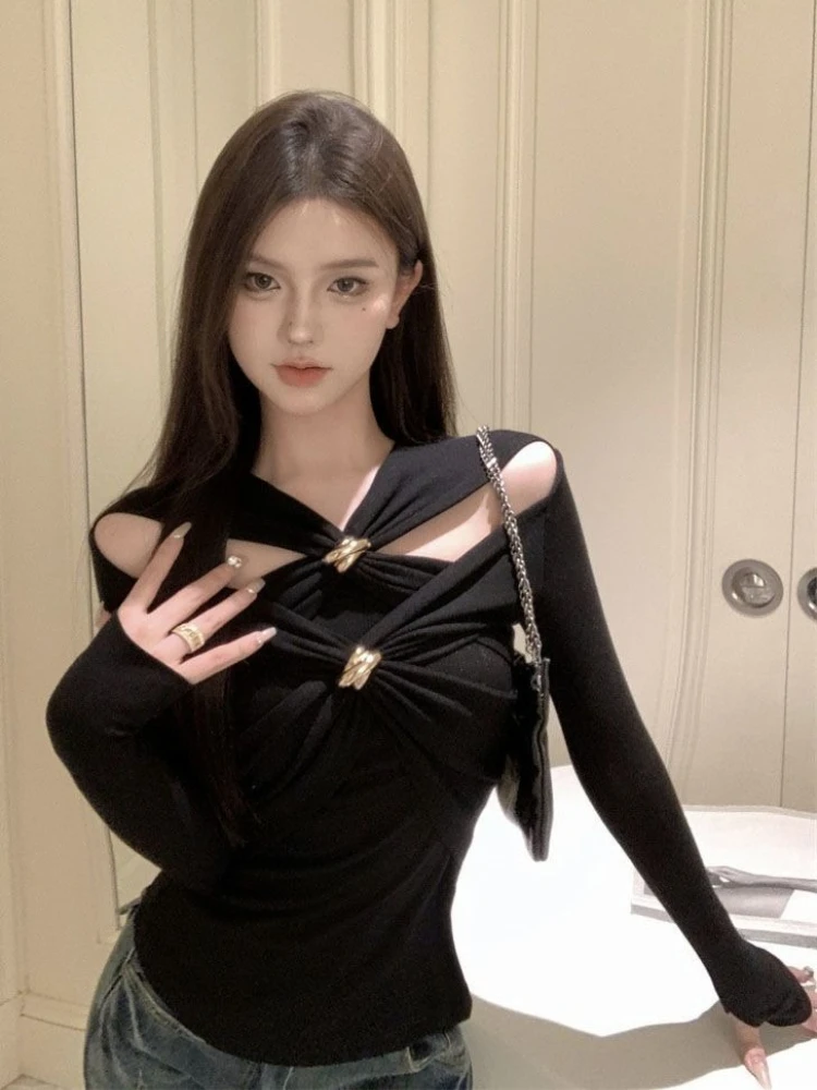 

Женская белая футболка с длинным рукавом, приталенная, сексуальная, базовая, нишевый дизайн, тренд осени