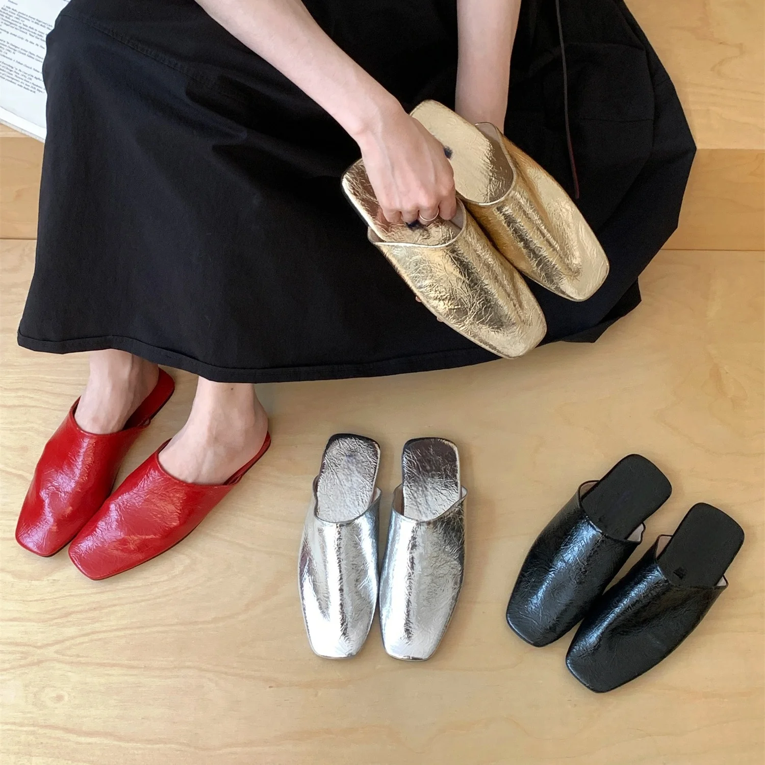 

Удобные дышащие тапочки-слиперы в корейском минималистичном стиле с квадратным носком для ленивых людей