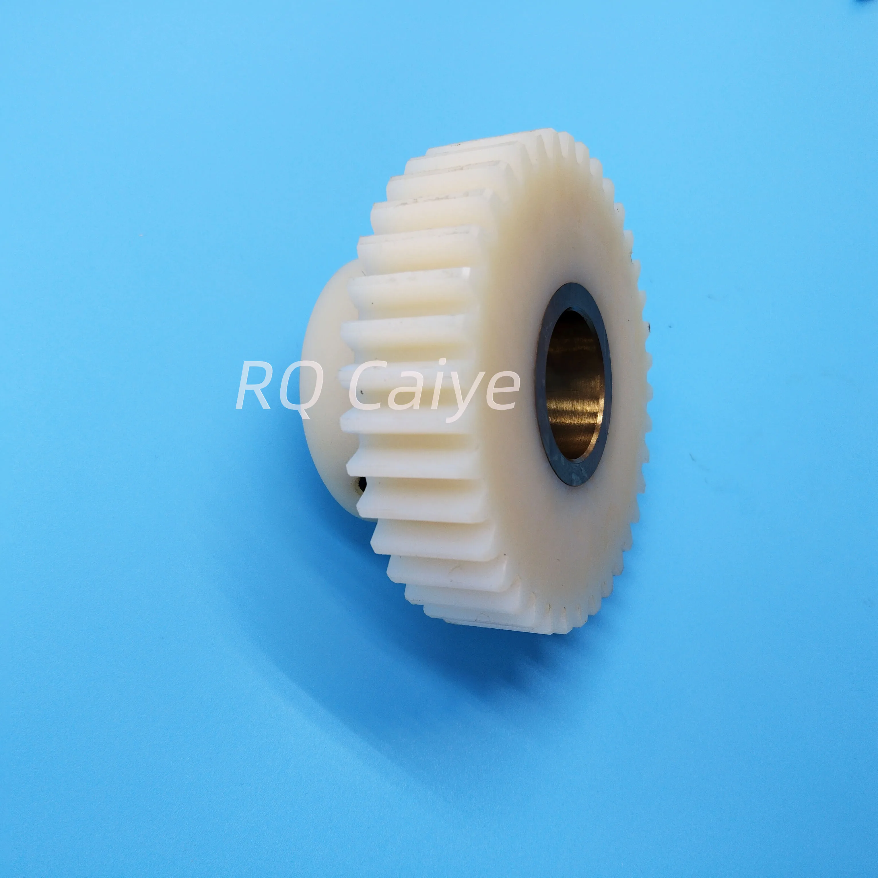 Good Quality Komori Water Roller Gear 28/32/34/36 Teeth Gear Water Stick Gear Nylon Gear For Printing Machine Parts
