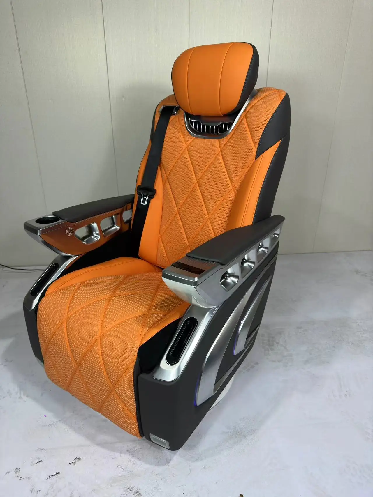 مقعد سيارة من الجلد الذكي مع ميزات مريحة للتدليك والترفيه لاستخدام أعمال RV والطيران #5
