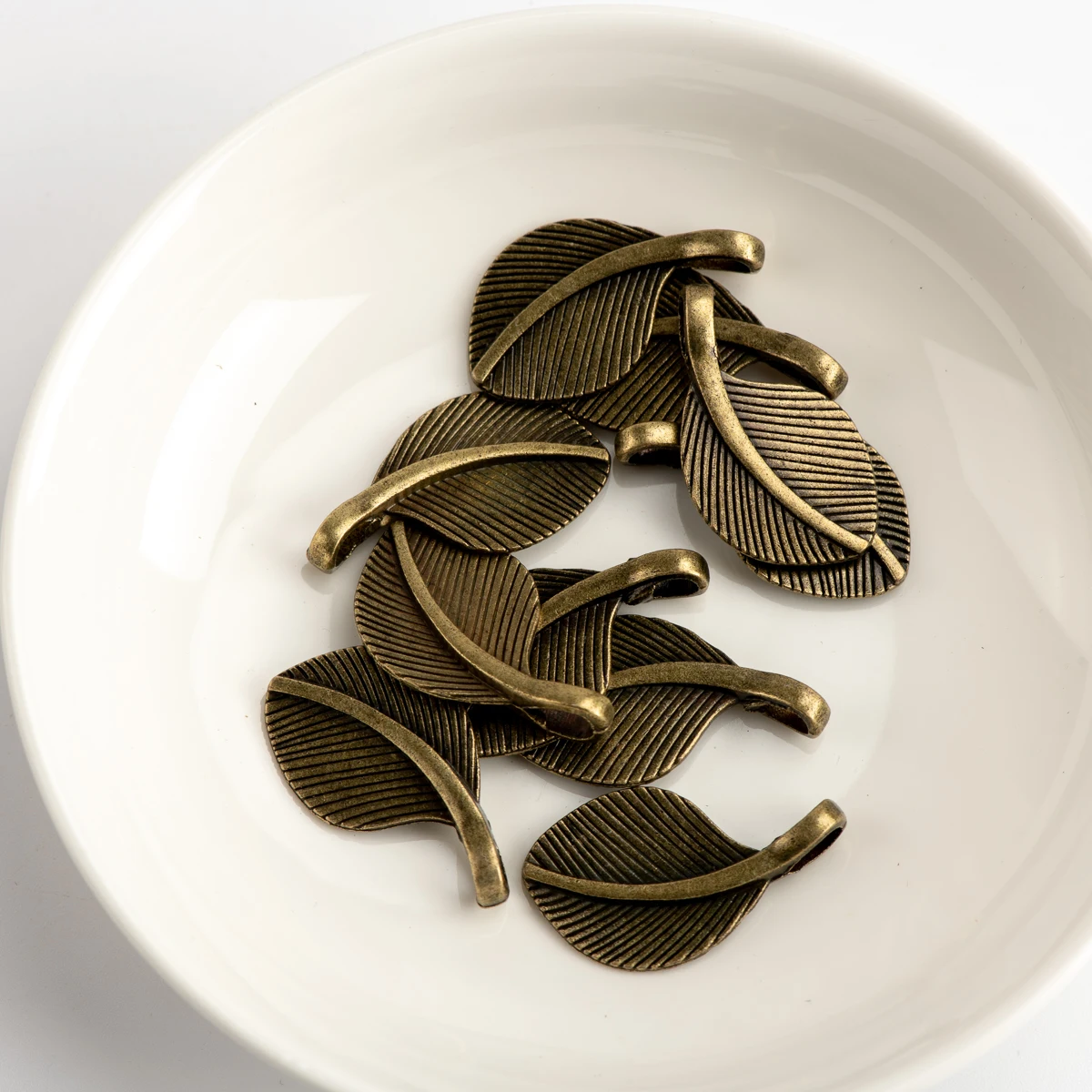 DIY Alloy Leaf Pendant For Decoration Charms Jewelry Findings & Components For Jewelry Making #JZ111