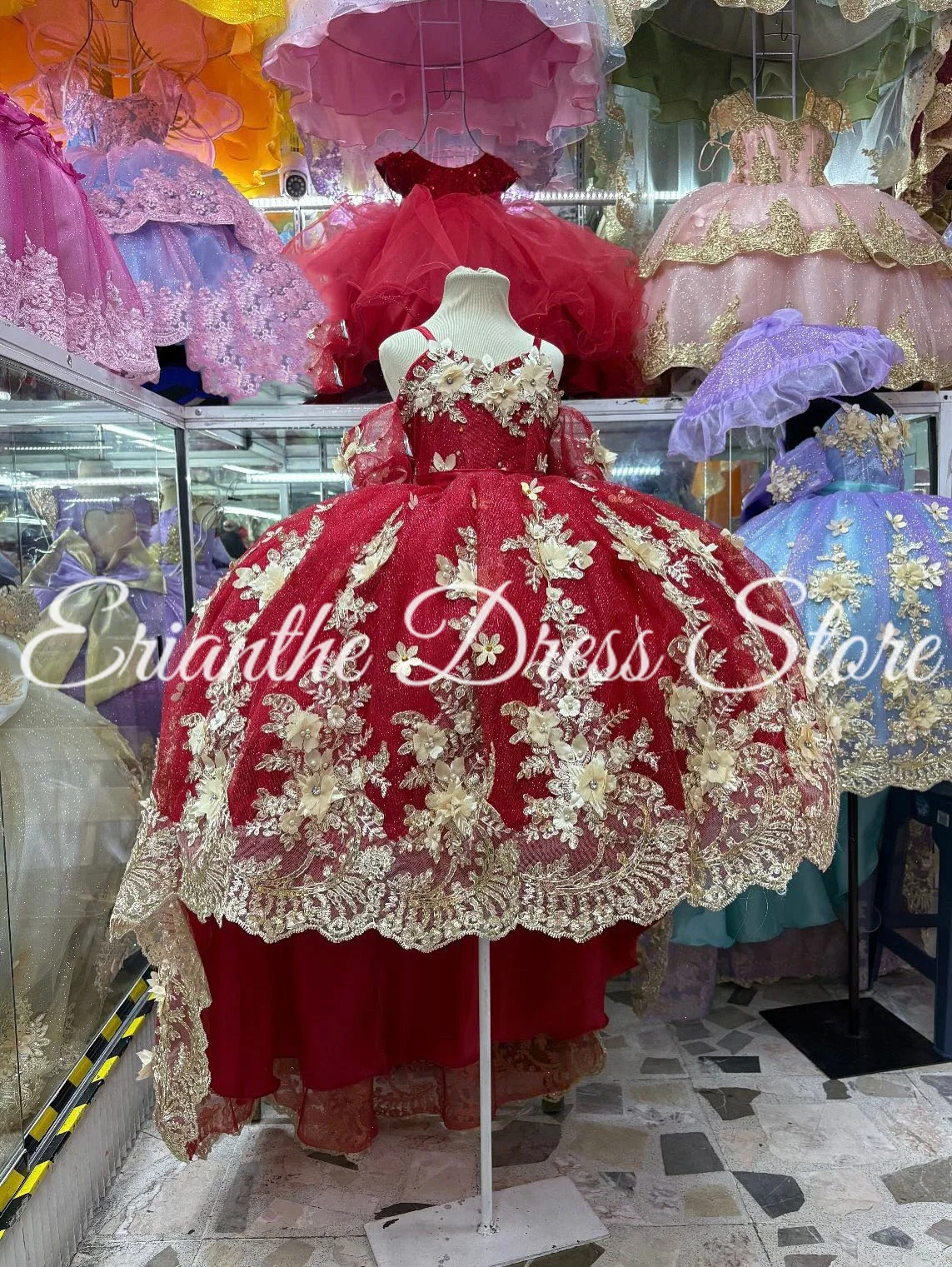 

Customized Elegant 3D Flower Applique Red Flower Girl Dress For Wedding Tulle Kids Birthday Party First Communion Ball Gowns