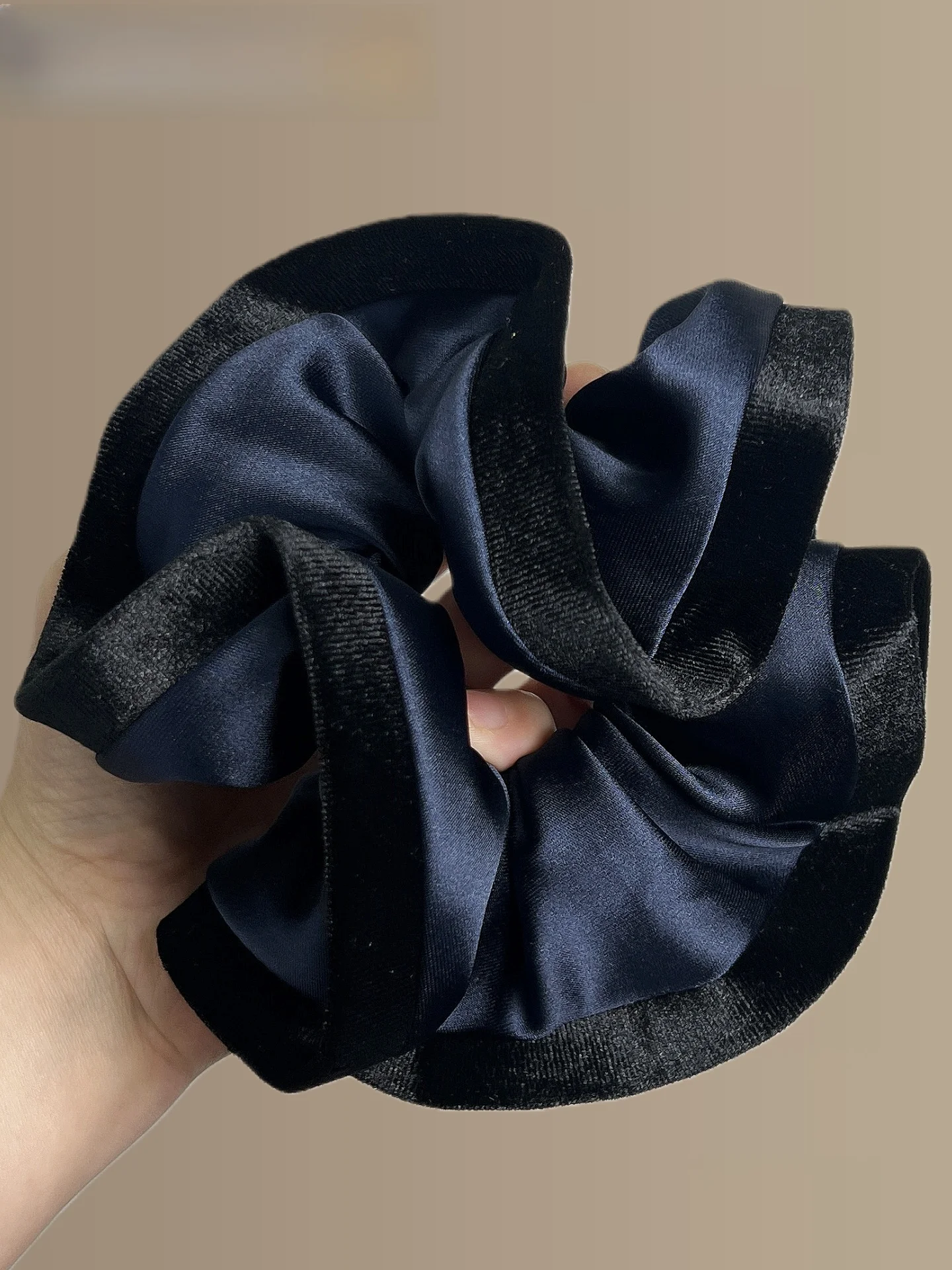 ele-luxo-acessorios-de-cabelo-de-veludo-com-design-de-botao-de-flor-elastico-de-cabelo-volumoso-e-presilha-de-cabelo-para-viagem