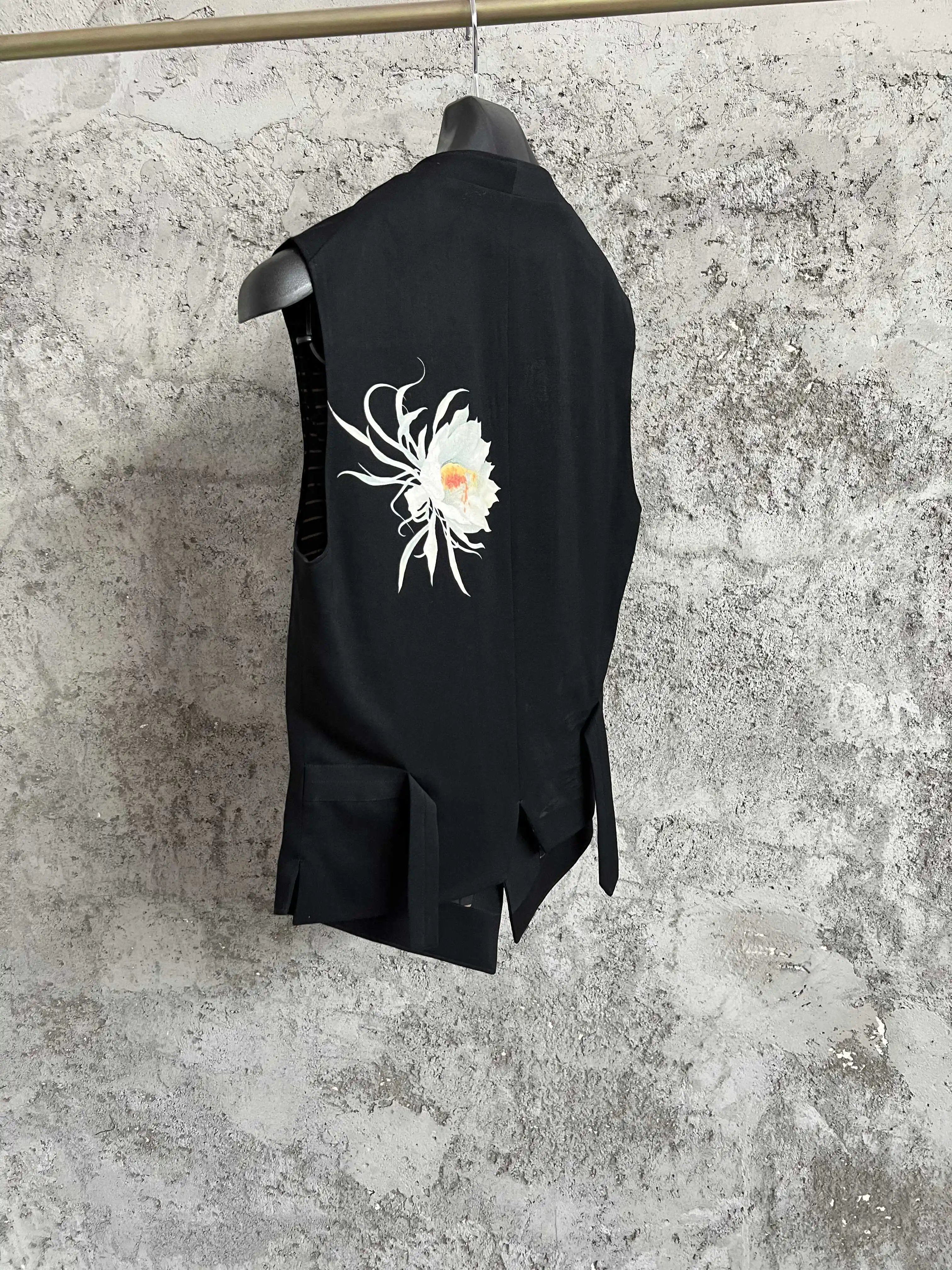 Dark original design sense dyed night-blooming flower waistcoat single-breasted double-layer vest top