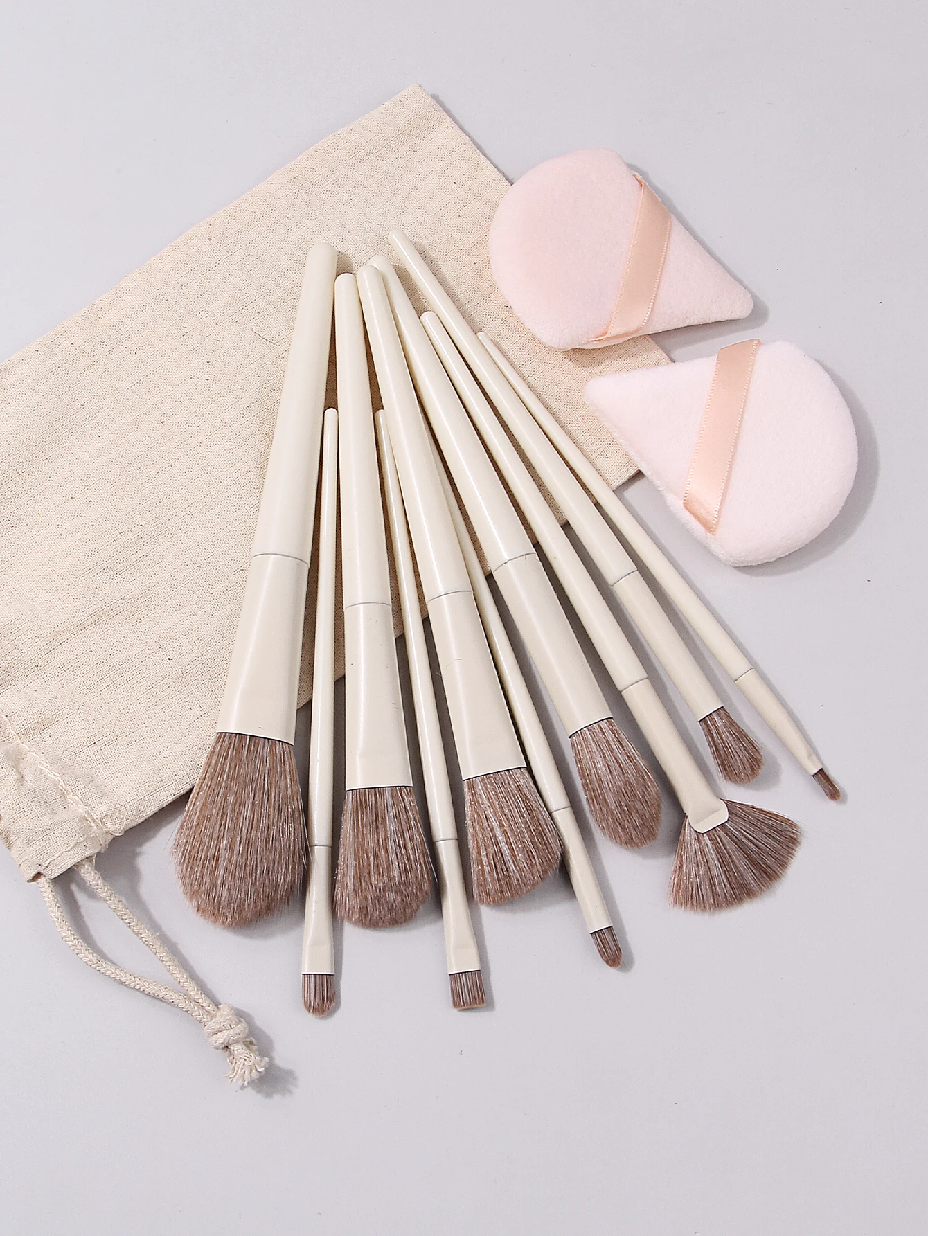 13종 메이크업 브러쉬 세트, 삼각형 파우더 퍼프, 보 - Beauty Makeup Tools Set 리뷰 및 가격