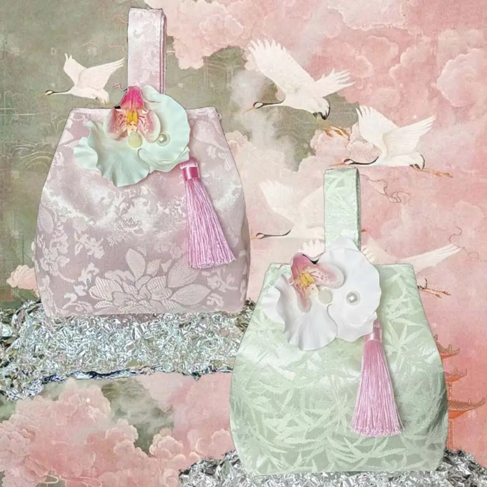 

Orchid Flower Tassel Knot Wrist Bag Temperament Printing Wedding Candy Bag Make Up Pouch Chinese Style Handbag Cosmetic Bag