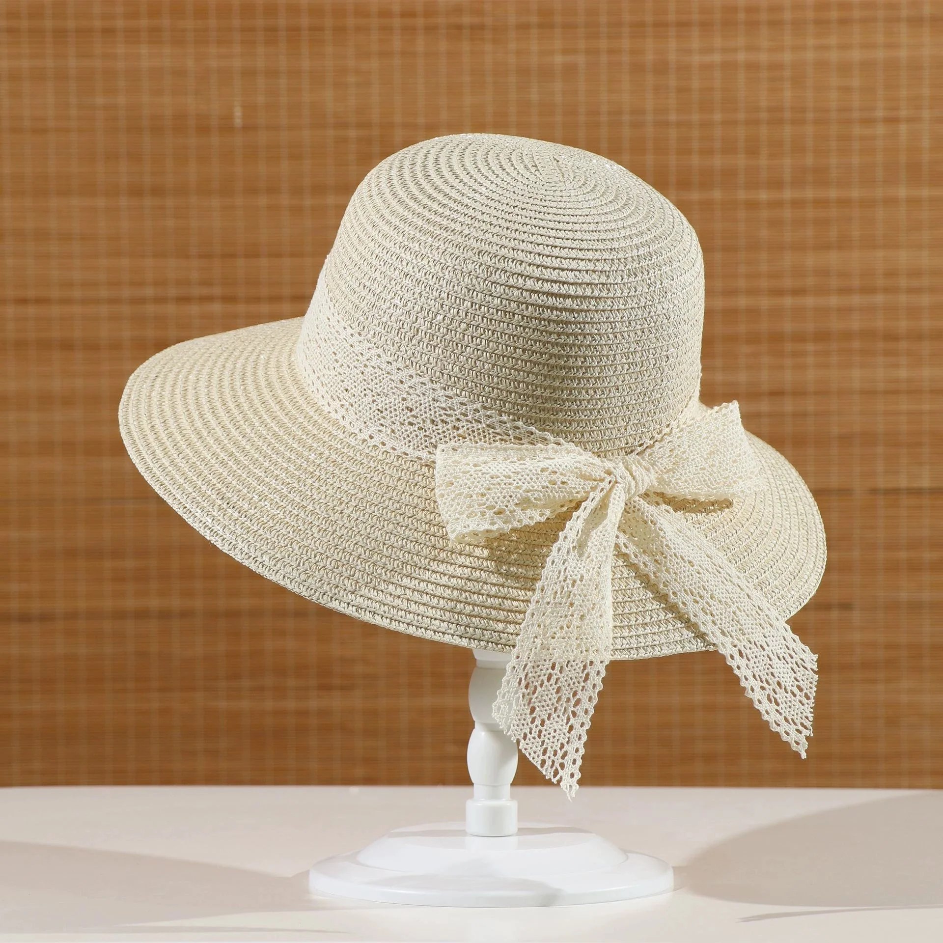 Women's Summer Sun Protection Straw Hat for Outdoor Use—Wavy Wide Brim, Lace, Forest-Style Bow, and Flowing Ribbon Beach Hat