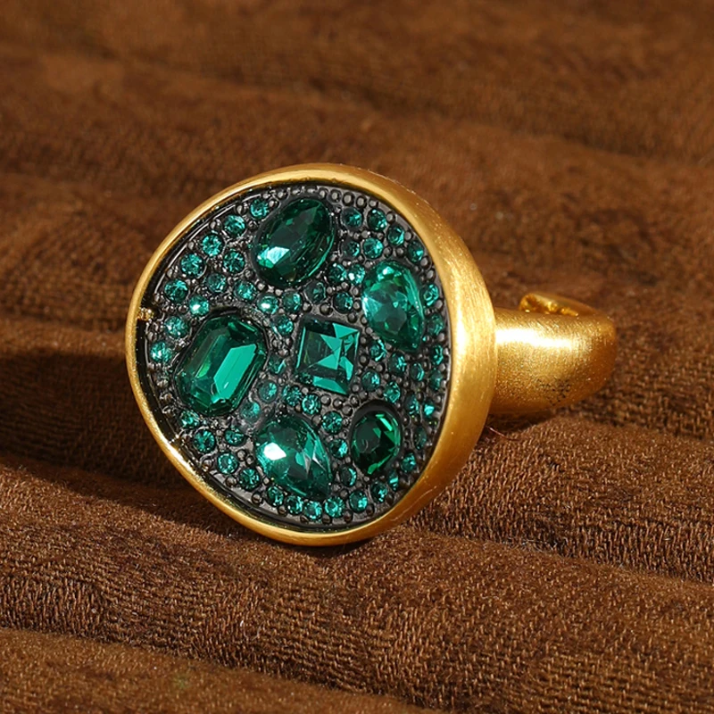

Vintage Emerald Green Crystal Ring Round Gold Color Rhinestone Jewelry Luxury Designer Jewelry For Women Luxury Designer Jewelry