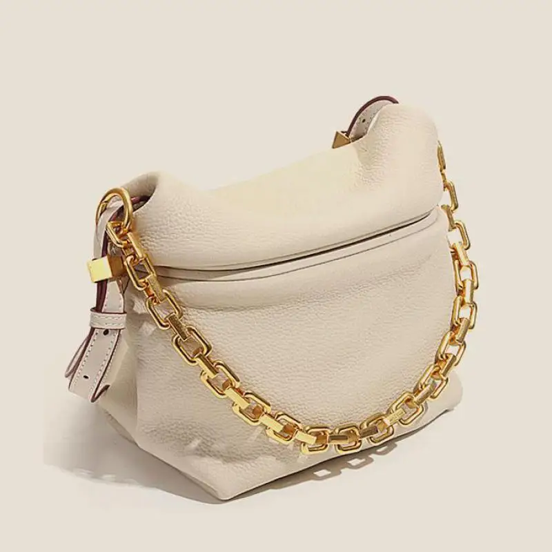 

Light Luxury And Fashionable Pleated Cloud Metal Clip Women's Bag With High-end Feel Metal Chain Decoration Leather Shoulder Bag