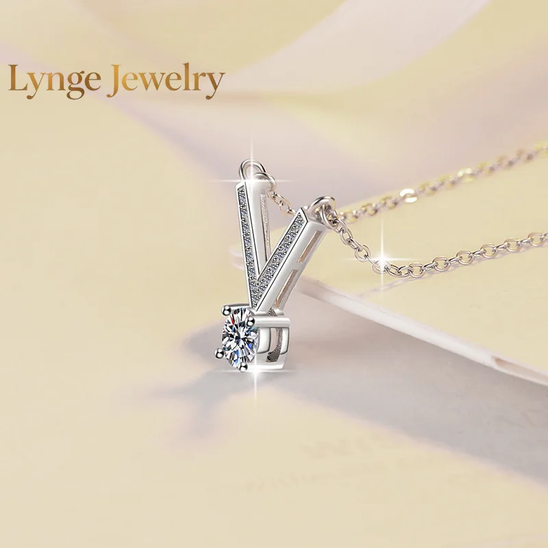 

Lynge Jewelry Letter V-shaped Clavicle Chain Women's 1CT Moissanite PT950 Platinum - V-shape minimalist style, 1CT accent, birth